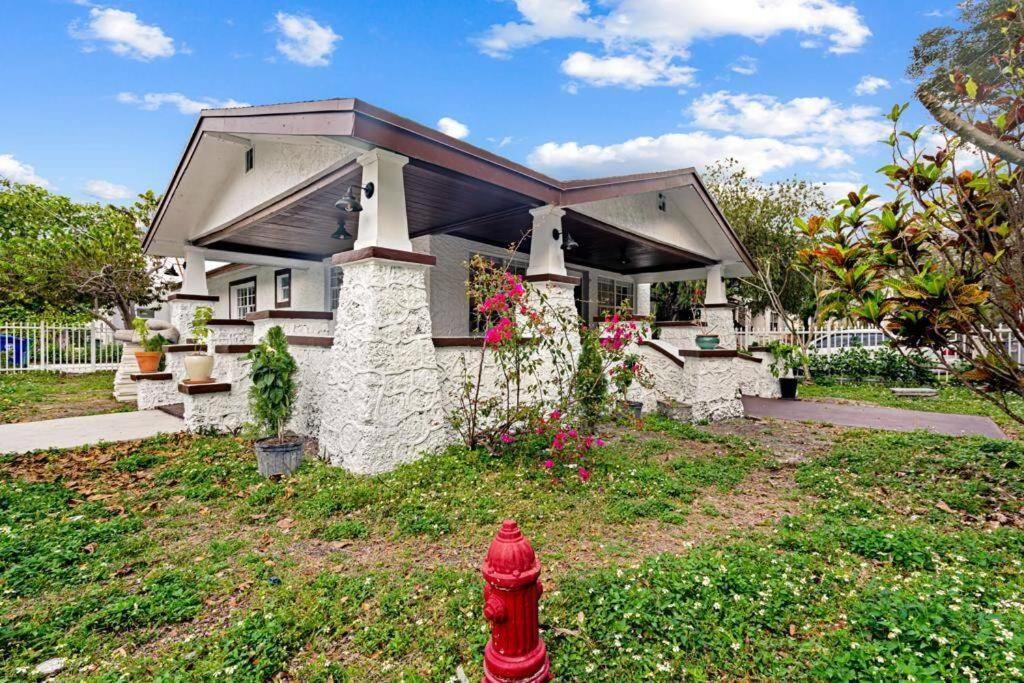 Renovated 3 House !