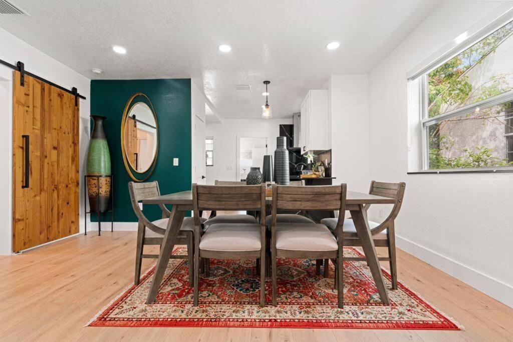 Ferienhaus Renovated 3 House ! Miami